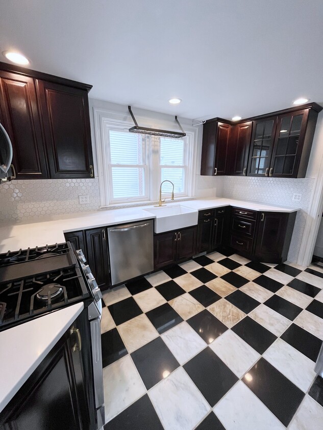 Foto principal - 1112 Salina St