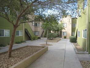 Building Photo - 1844 N Decatur Blvd
