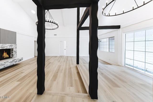 Foto del edificio - 19314 Valerio St