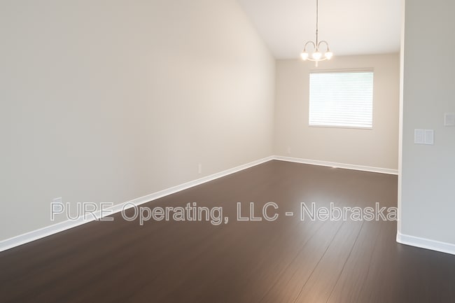 Foto del edificio - 14430 S 35th St