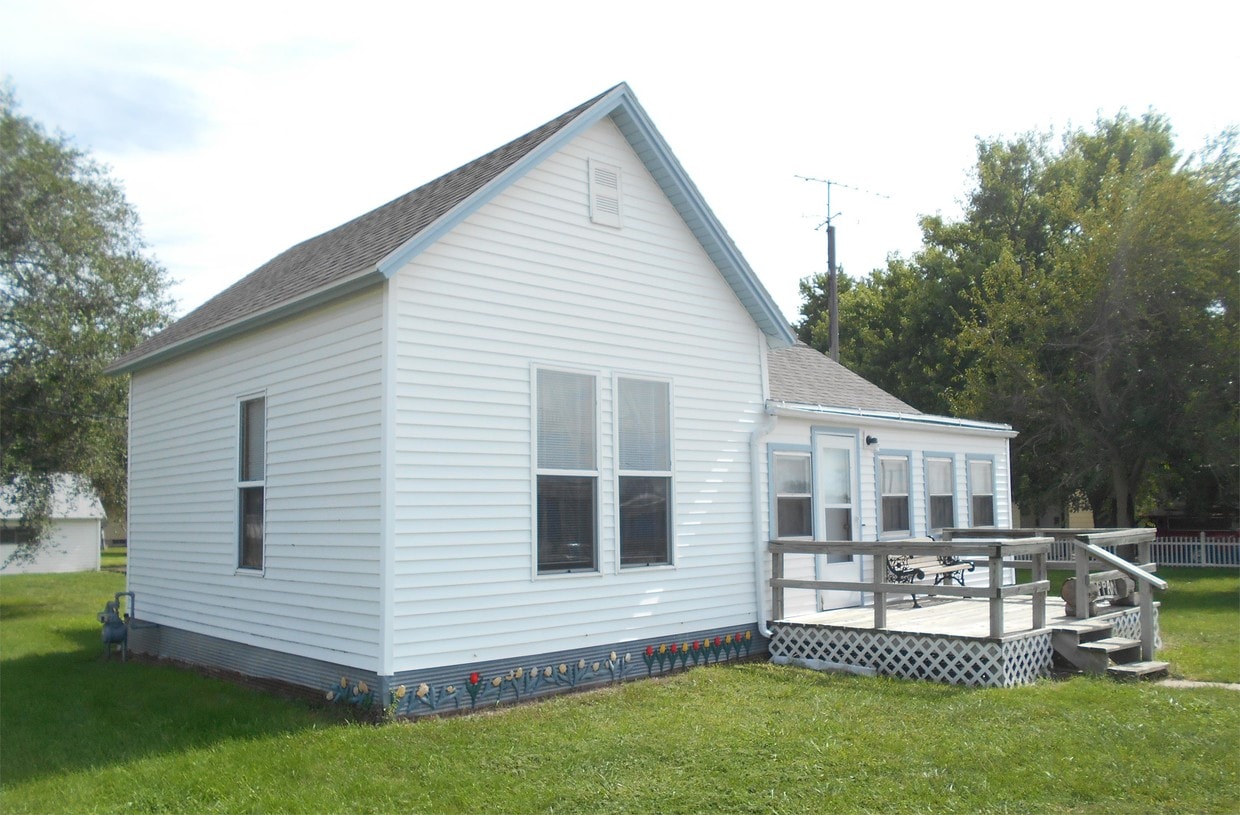 901 S Lincoln Ave, Hastings, NE 68901 House Rental in Hastings, NE