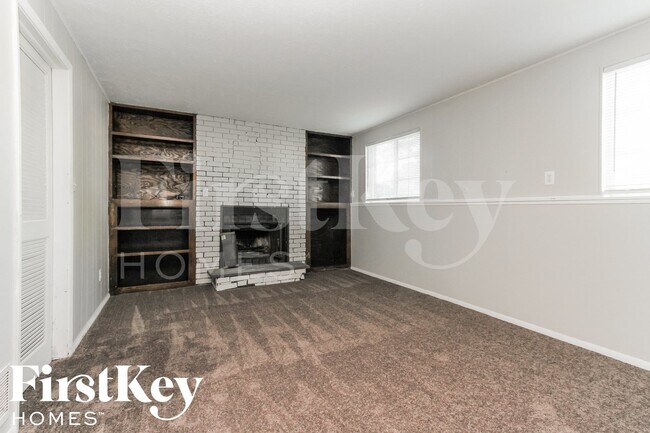 Foto del edificio - 2530 Fairhaven Dr