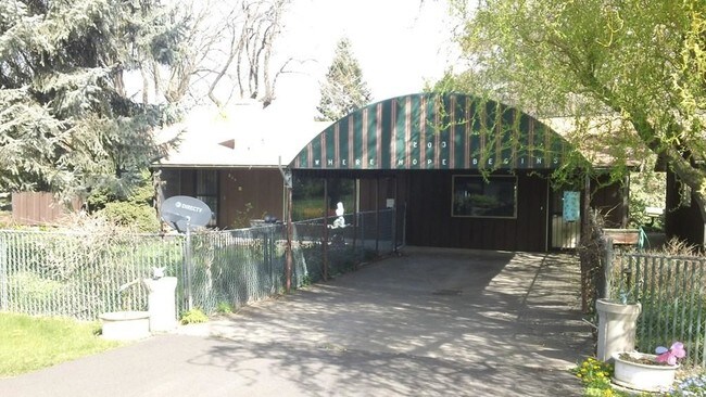 Building Photo - 203 Hope St