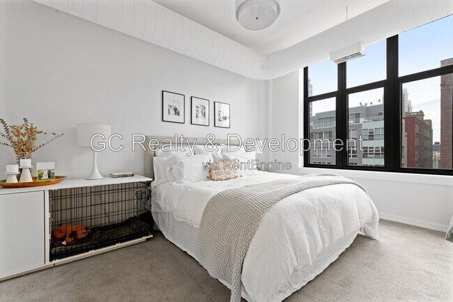 Foto del edificio - 333 W Hubbard St