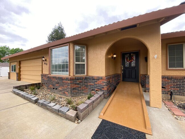 Foto del edificio - Utilities Included in Asking Rent