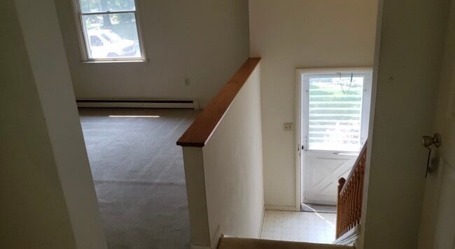 Front entrance Living room - 36 Kendes Rd