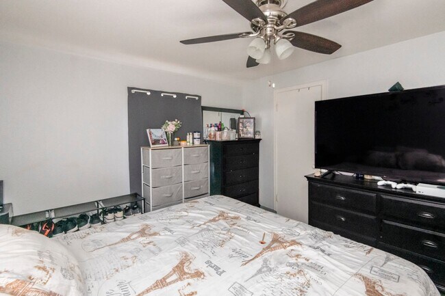 Foto del edificio - Inviting Bayview Townhouse