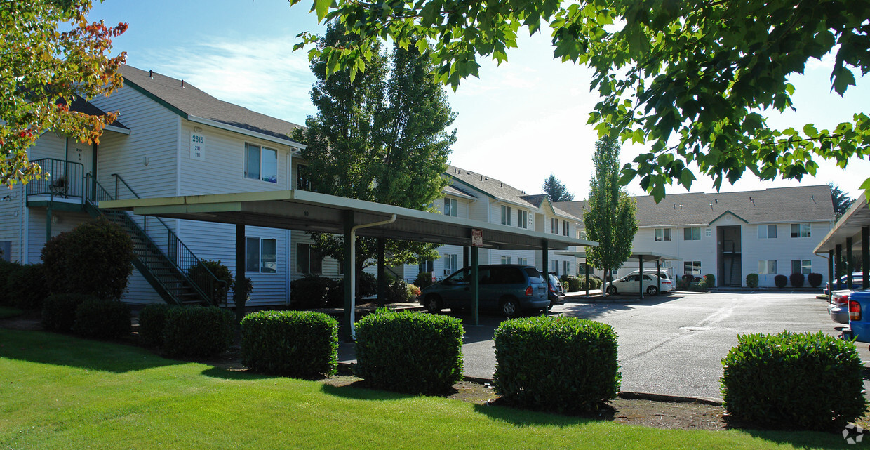 Primary Photo - Turning Leaf Apartments