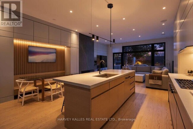 Photo du bâtiment - 43 Summerhill Ave