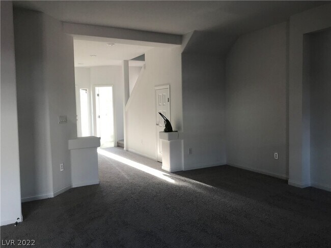 Building Photo - 7808 Pacific Dunes St