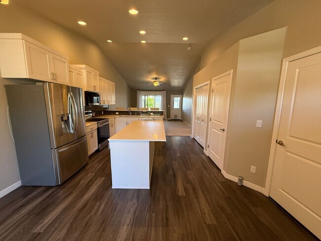 Foto del edificio - Beautiful Meridian Home in Prime Location Near The Village, Parks & Schools