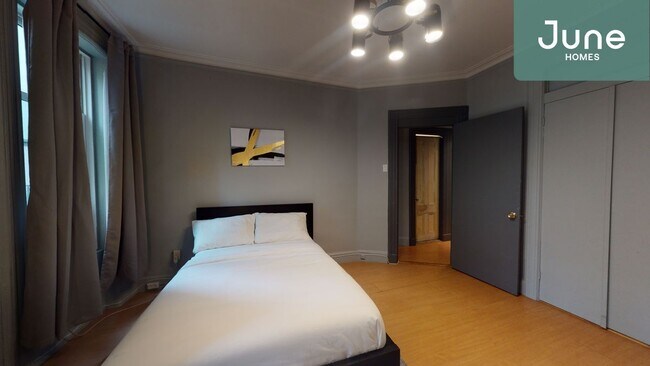 Foto del edificio - ROOM ONLY in 4-bed/1.0-bath Home