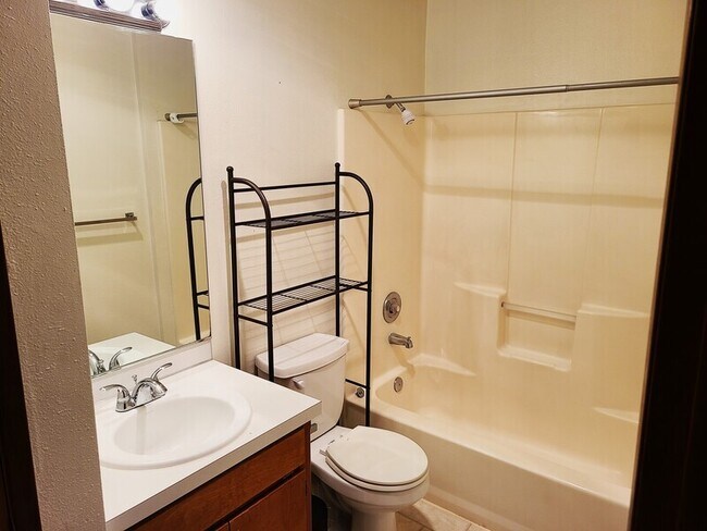 Foto del edificio - 14009 32nd Ave NE