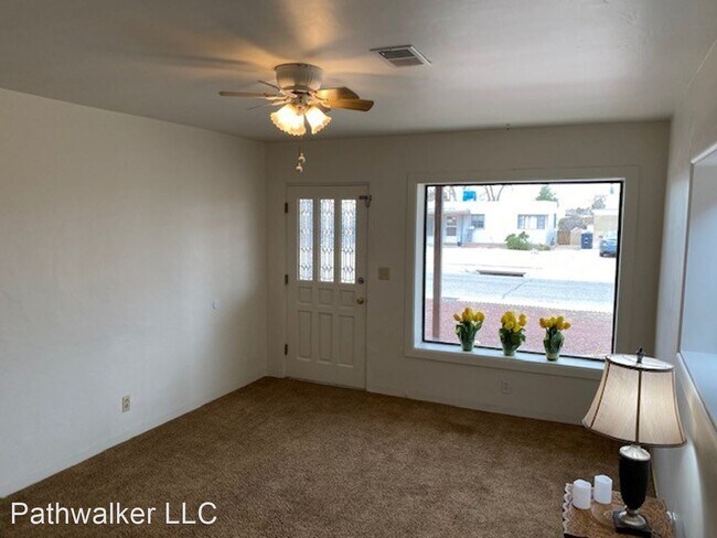 Building Photo - 3 br, 2 bath House - 612 Dallas St. NE
