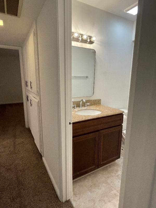 Building Photo - 1009 Nimrod Ct