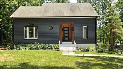 Building Photo - 4521 Briarglen Ln
