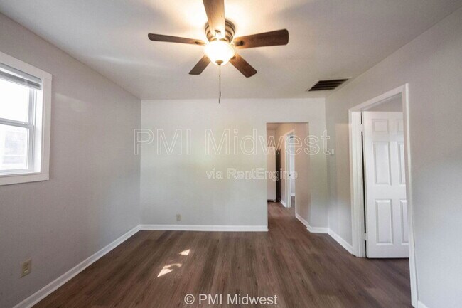 Foto del edificio - 3026 S Rybolt Ave