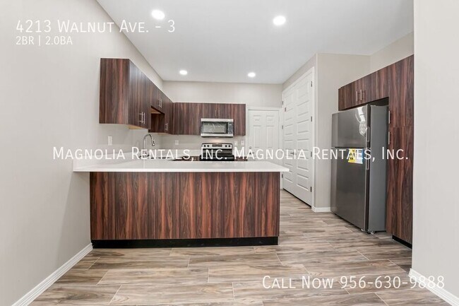 Foto del edificio - 4213 Walnut Ave