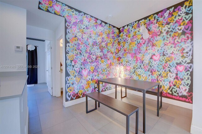 Foto del edificio - 346 NW 35th St