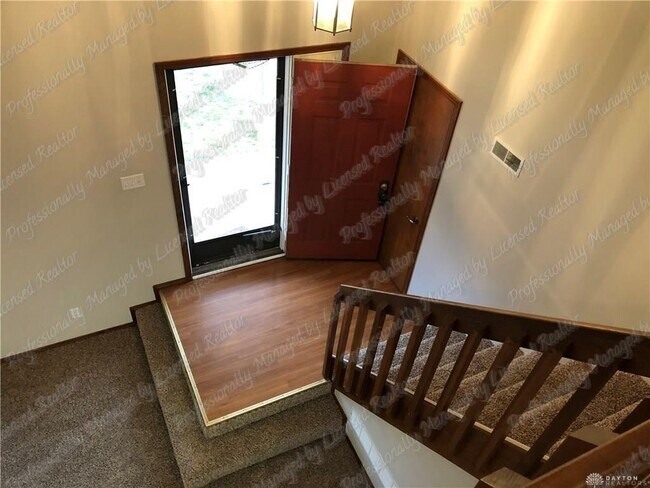 Foto del edificio - 1366 Sanzon Dr