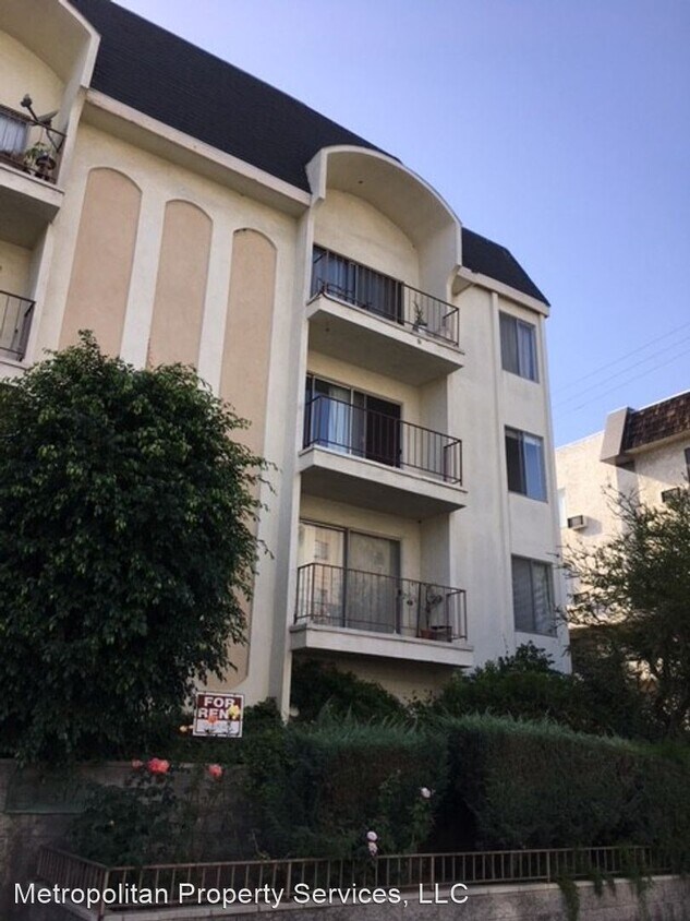 Foto principal - 417 S Arnaz Dr