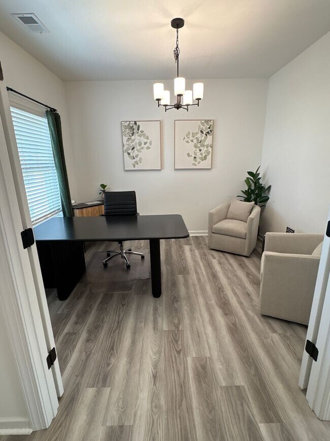 Foto del edificio - BRAND NEW SINGLE FAMILY HOME IN LOGANVILLE