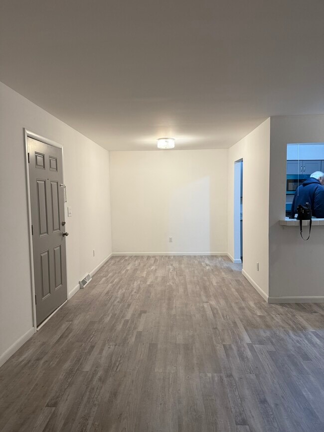 Building Photo - 1 Oyster Bay Rd Building Photo - 1 Oyster Bay Rd