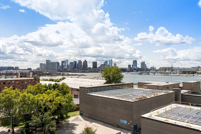 Foto del edificio - 305 Border St