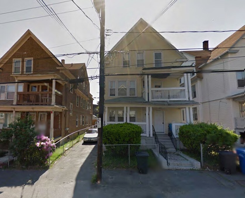 Primary Photo - 15 Waterville St
