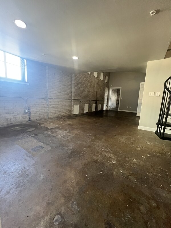 Foto del edificio - 402 E 4th St