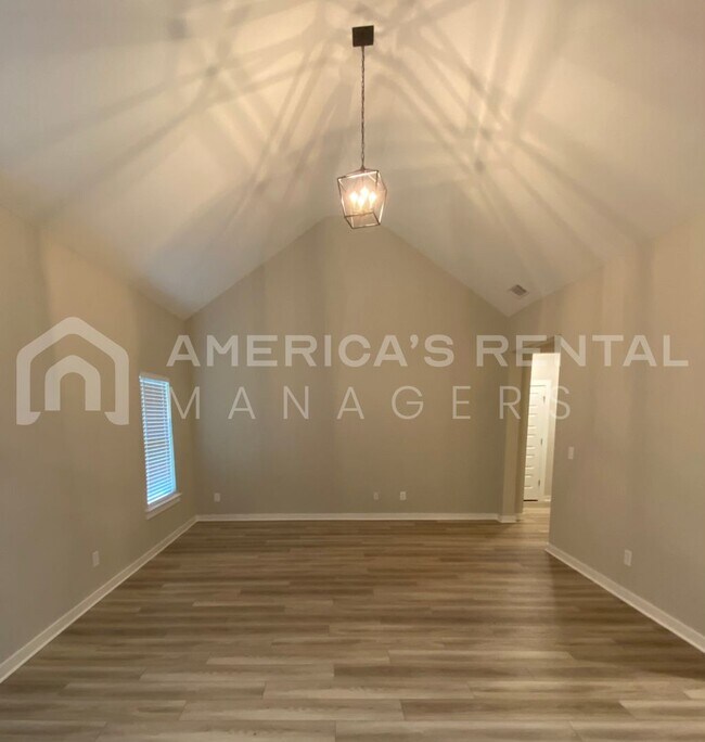 Foto del edificio - Home for Rent in Jasper, AL…. Available to...