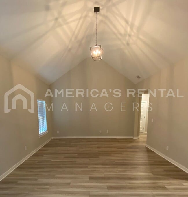 Building Photo - MOVE IN SPECIAL!!! - Home for Rent in Jasper, AL…. Available to View Now!!! Sign an 18-month leas...