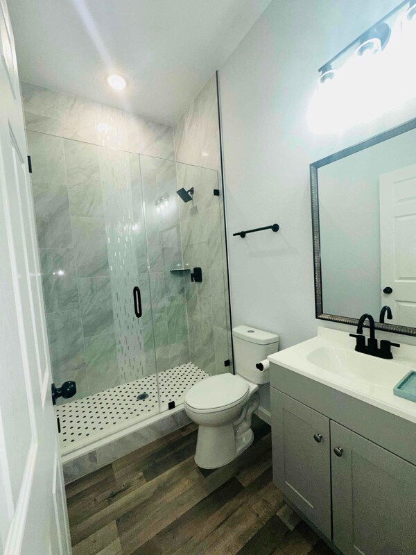 Foto del edificio - 12109 Glenshire Dr