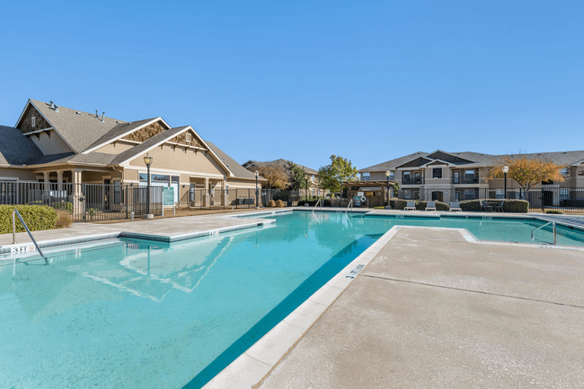 Foto del edificio - Pecan Creek on McKinney Apartments