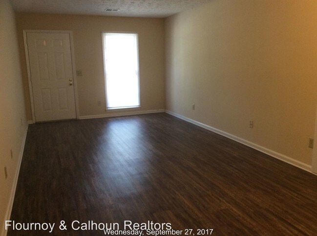 Foto del edificio - 301 Leary Ave