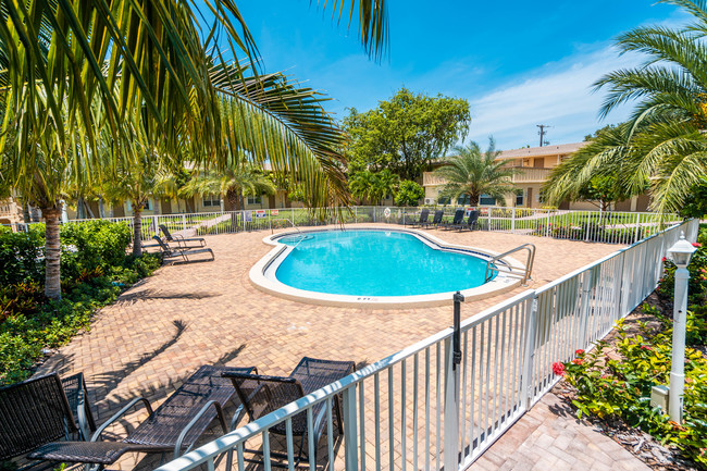 Building Photo - The Renee Garden Apartments