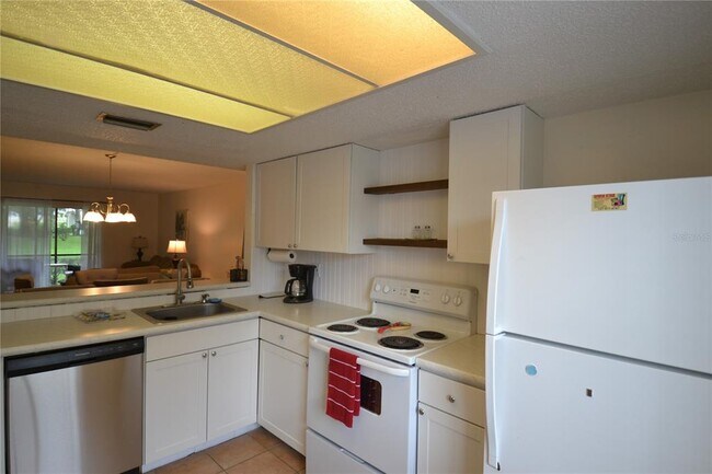 Foto del edificio - 123 Cypress Ct