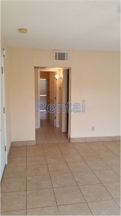 Building Photo - 6629 Fleur De Lis Dr