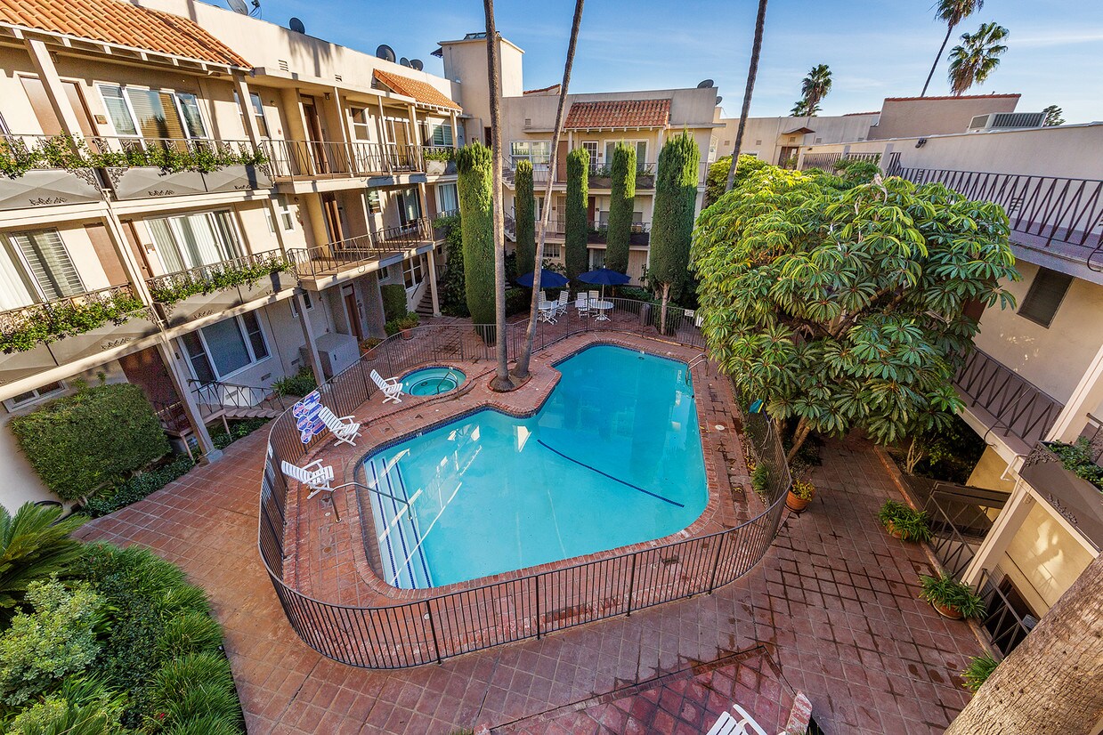 Foto principal - 11670 W Sunset Blvd