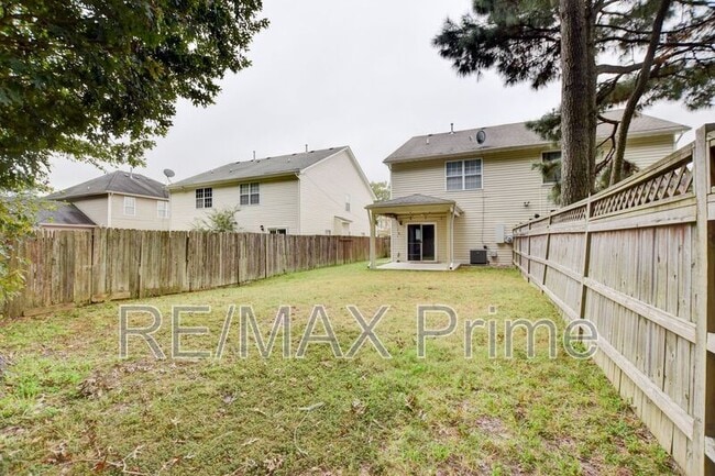 Building Photo - 320 Garcia Dr