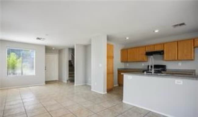Building Photo - 2076 Pillar Pointe St