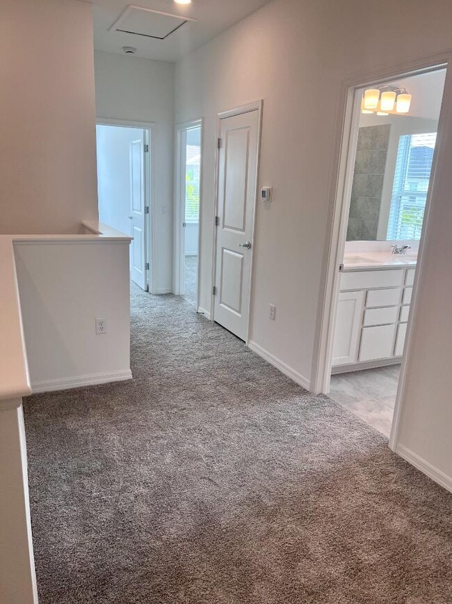 Building Photo - 6085 Planta LN