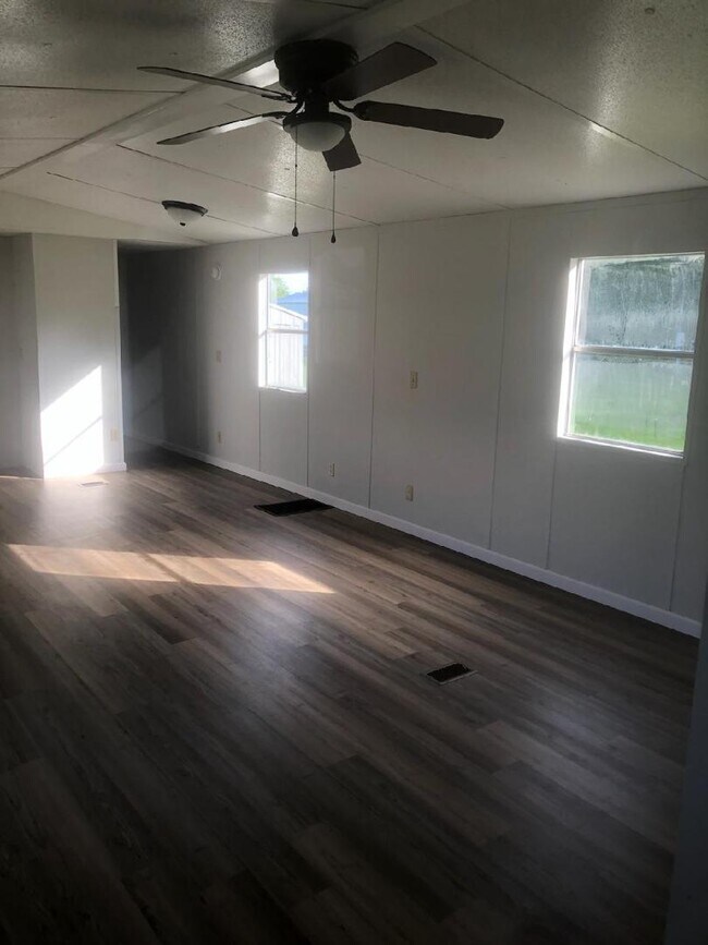 Foto del edificio - 11 Stewart Pines Loop NE