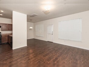 Building Photo - 8918 San Alberto