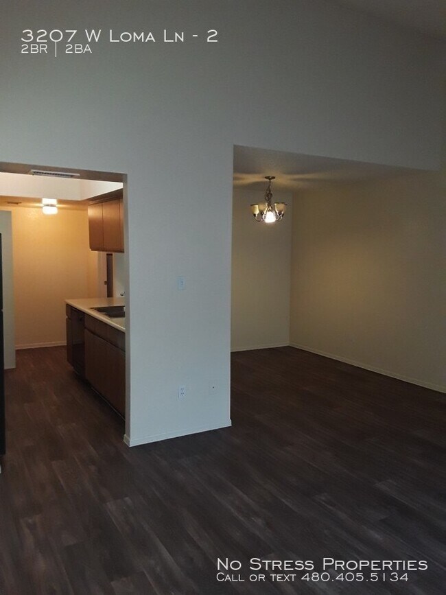 Building Photo - 2 Bed Condo off 35th Ave and Northern!