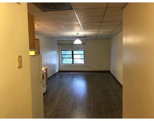 Building Photo - 13 E Hoyle St