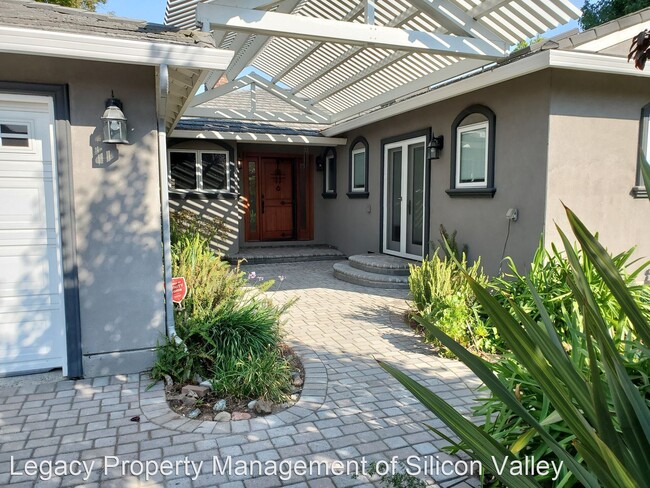 Building Photo - 4 br, 3 bath House - 1715 Juarez Avenue