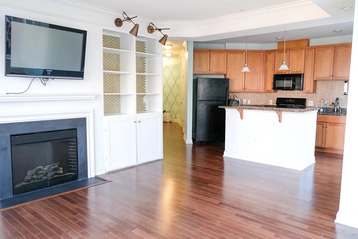Foto principal - 1451 Belmont St NW