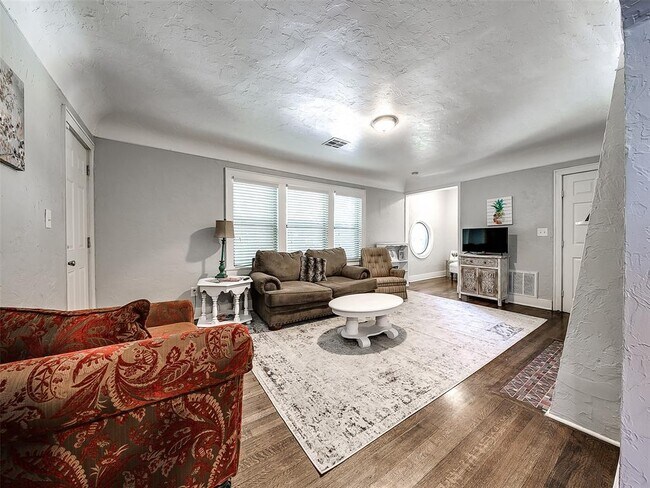 Foto del edificio - 1630 NW 17th St