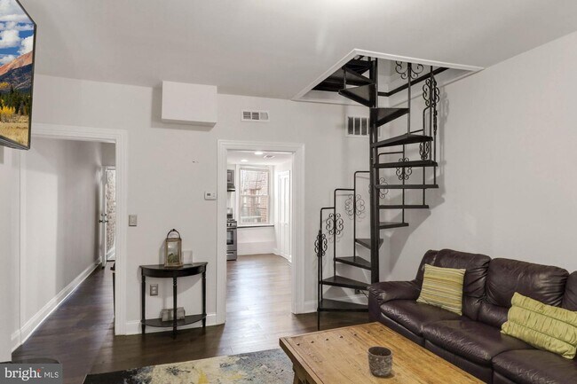 Foto del edificio - 857 N Howard St